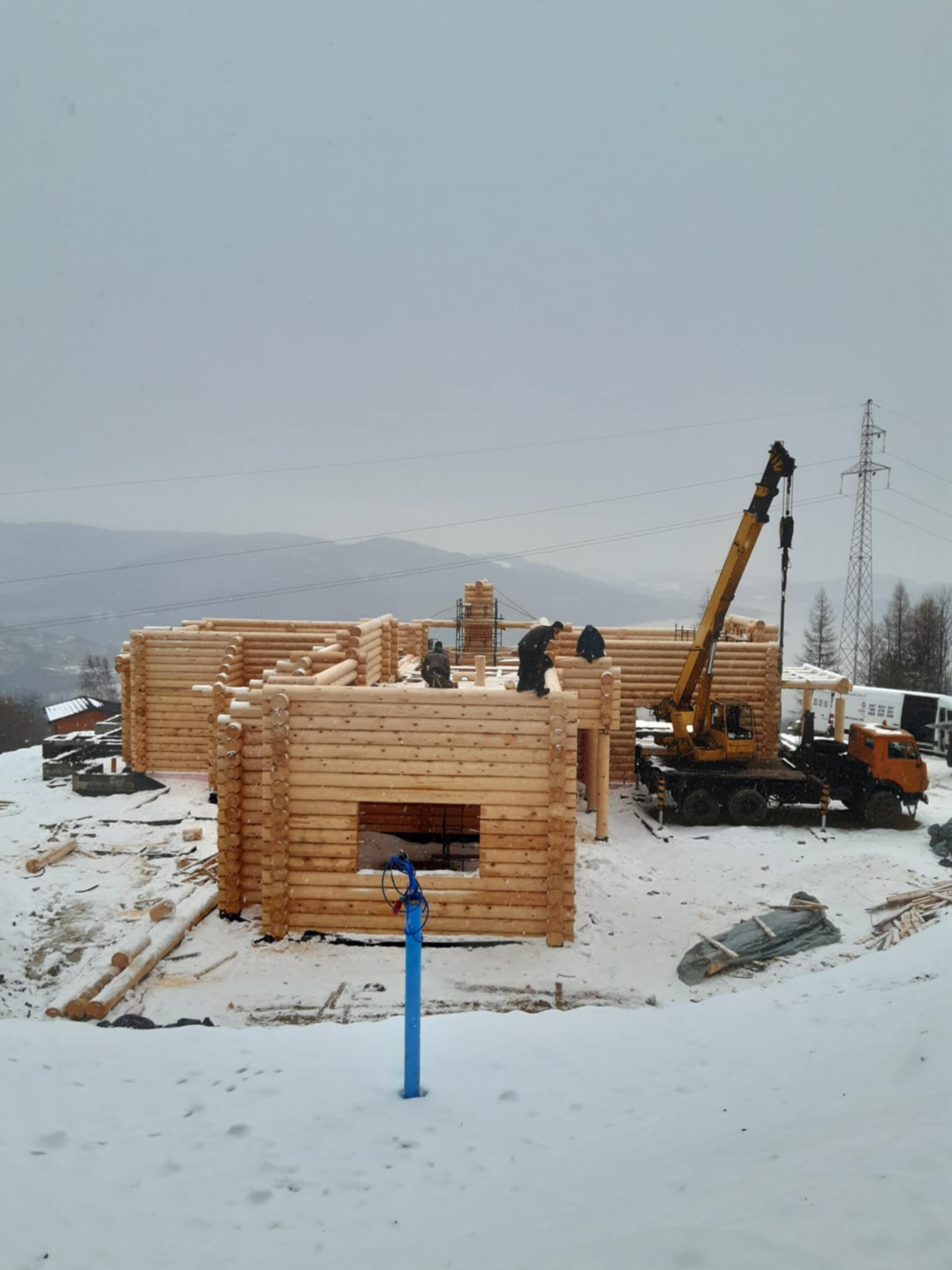 Budowa domu z bali zimą